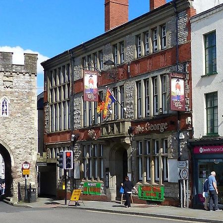 The George Hotel Chepstow Exterior photo
